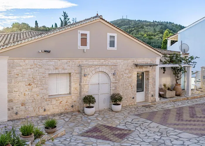 Loulass Village Апарт-отель 3*