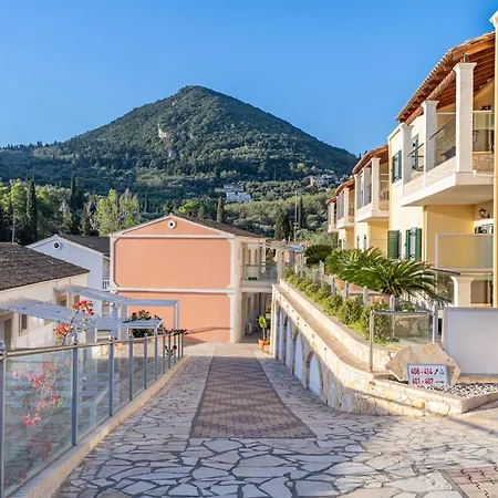Loulass Village Apartahotel Mesongí